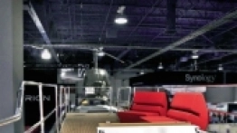 Jaccuzi na pierwszym planie nie robi żadnego wrażenia, gdy na dachu zaparkowany jest helikopter - zdjęcie 6